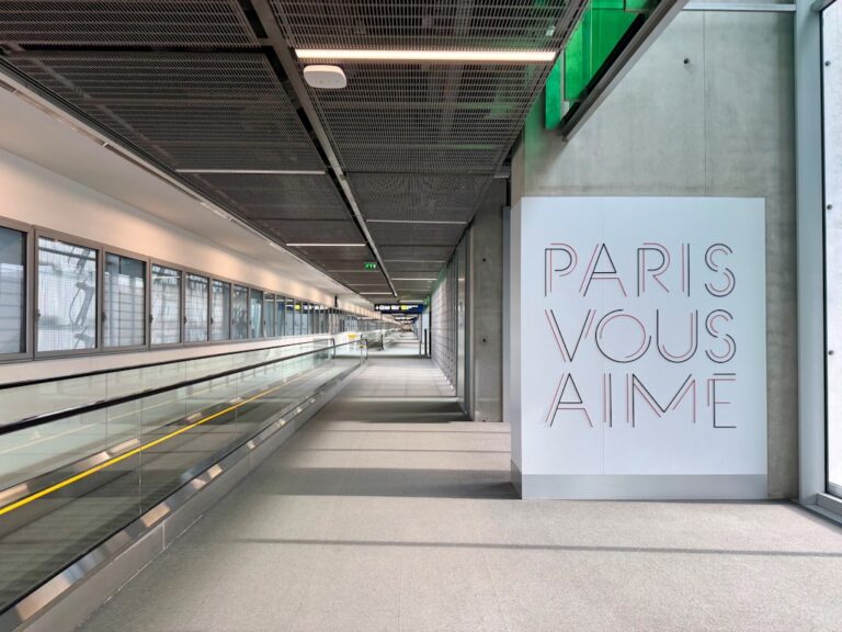 Traslado en autocar aeropuerto CDG París